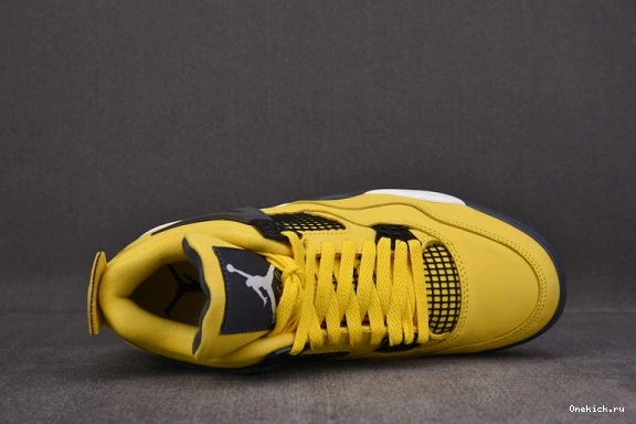 4 Retro CT8527-700 (2021) Air WellDesigned CT8527-700 Jordan Lightning 440 0520